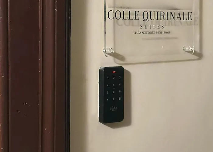 Colle Quirinale בית הארחה 4*